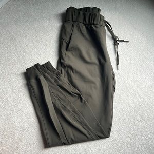 LULULEMON joggers